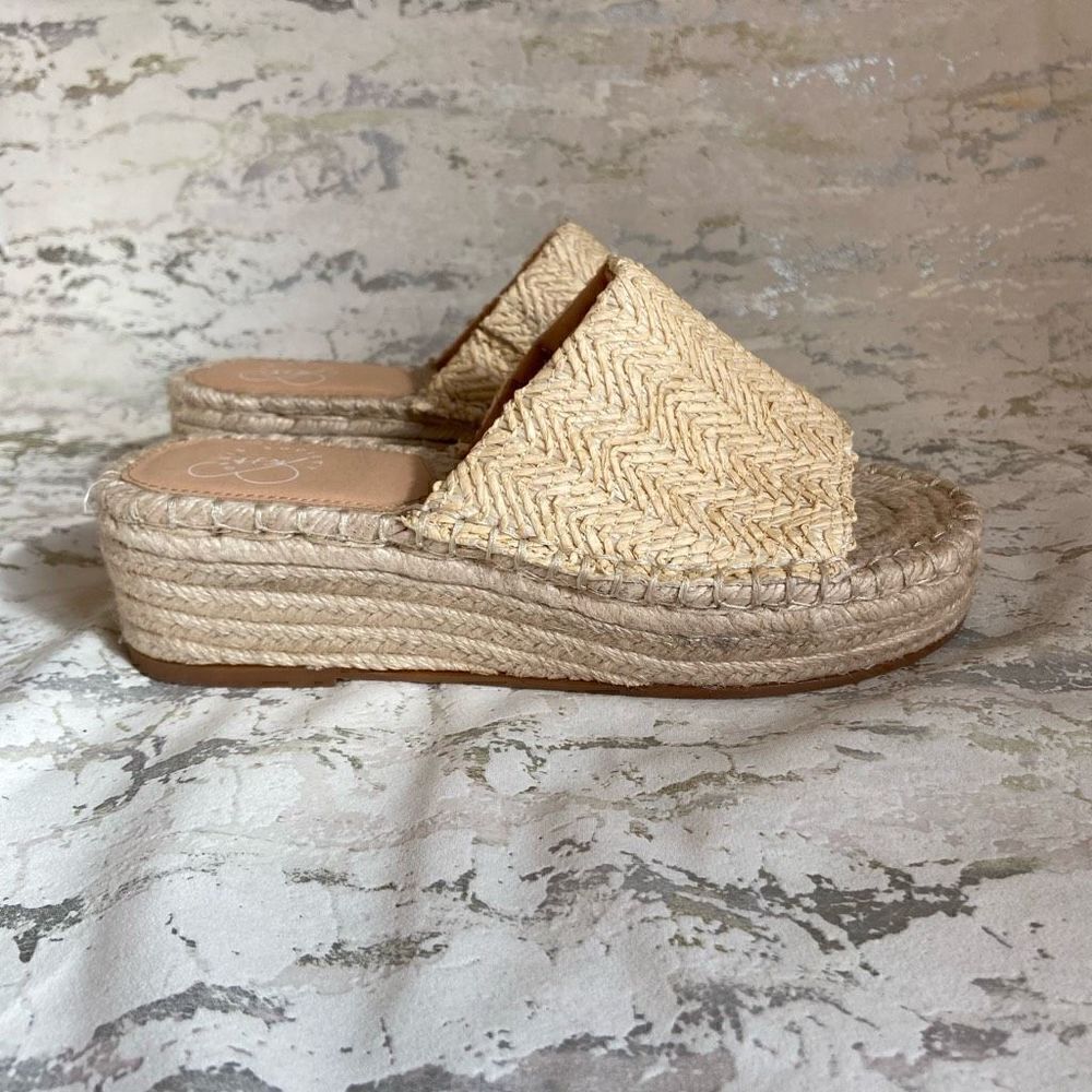 Oasis Society Platform Espadrilles